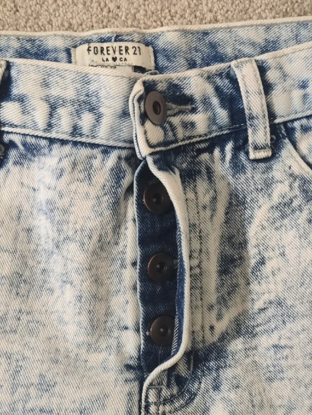 Acid Wash Denim Women’s Shorts - Light Blue